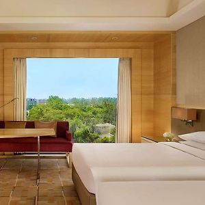 Twin Room Mall View